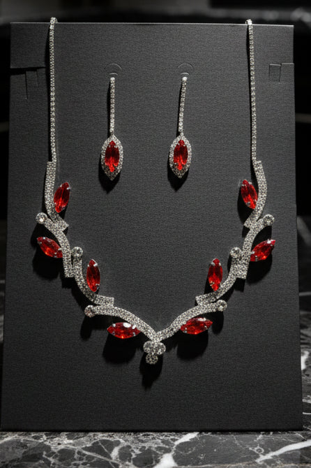 Conjunto lágrima roja